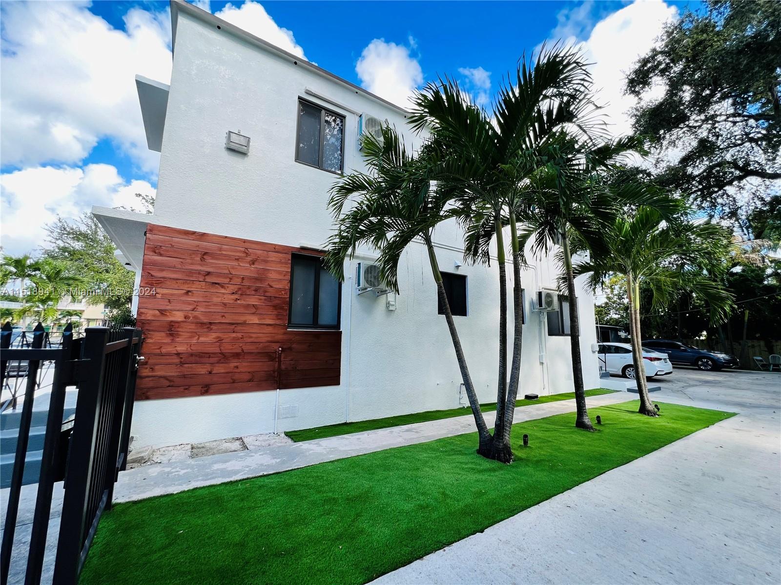 ONE MONTH FREE! FIRST AND SECURITY! ALL UTILITIES PLUS INTERNET INCLUDED! 

Absolutely beautiful and modern STUDIO apartment on the first floor! New stone floors, new stainless steel appliances, new kitchen, new bathroom, new energy efficient air conditioner, new hurricane impact windows and new exterior! Shared laundry! On site parking! Minutes to downtown, Midtown, Design District, the beach and Wynwood! All utilities plus internet included!