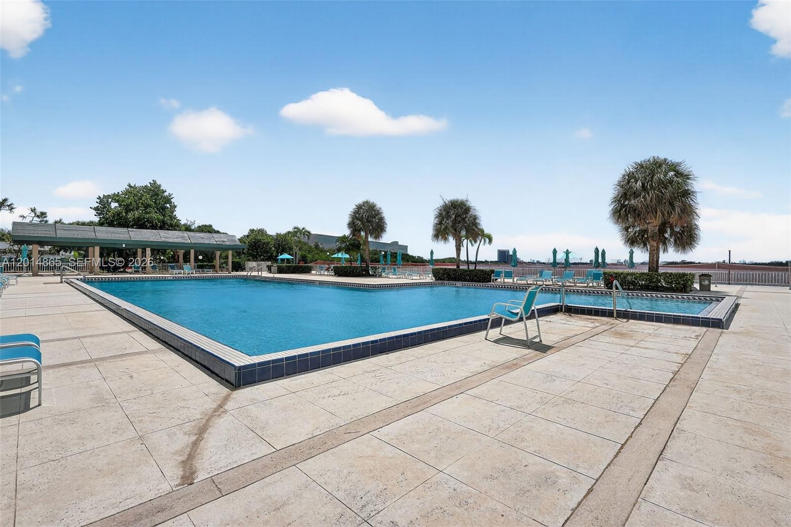 ARLEN HOUSE CONDO - Residential