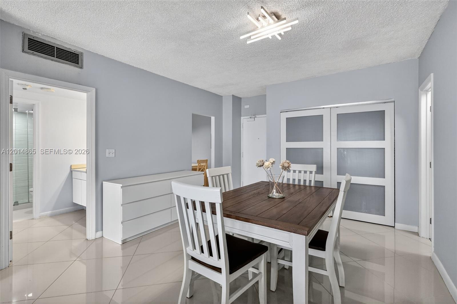 ARLEN HOUSE CONDO - Residential
