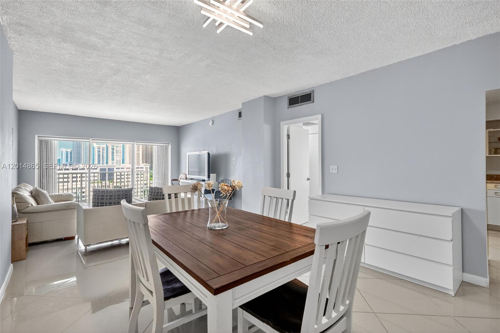 ARLEN HOUSE CONDO - Residential