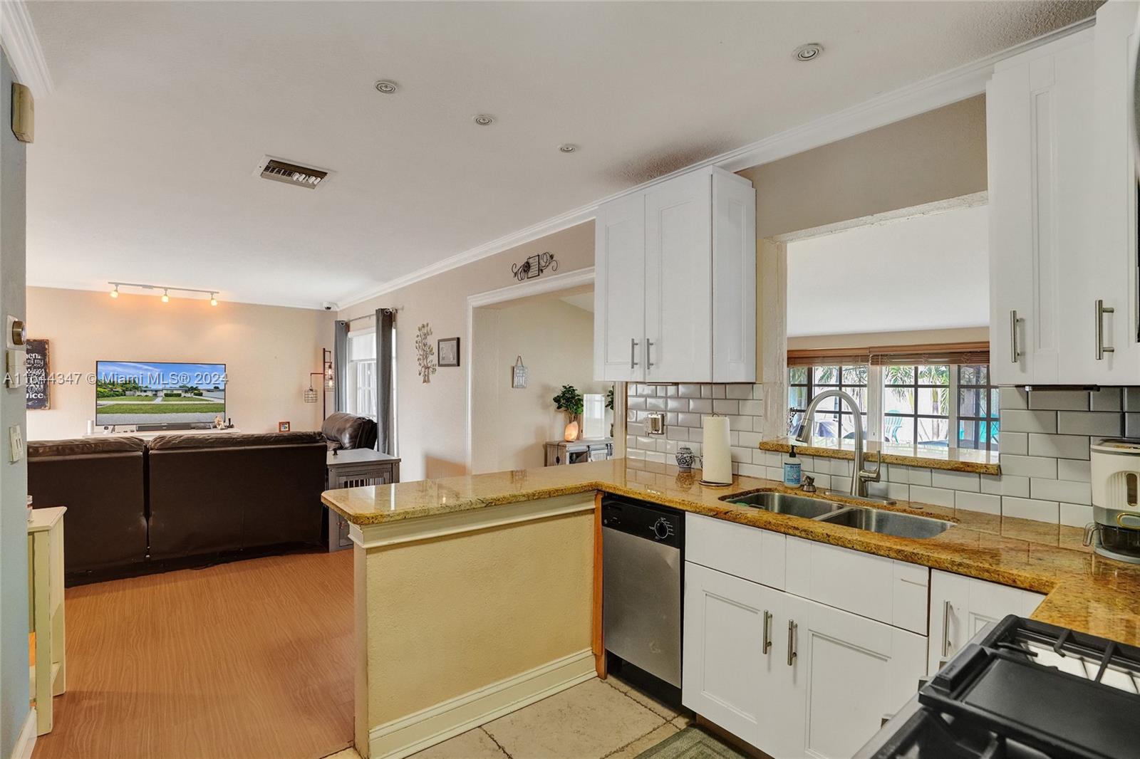 SCOTT LAKE MANOR SEC 7 - Residential