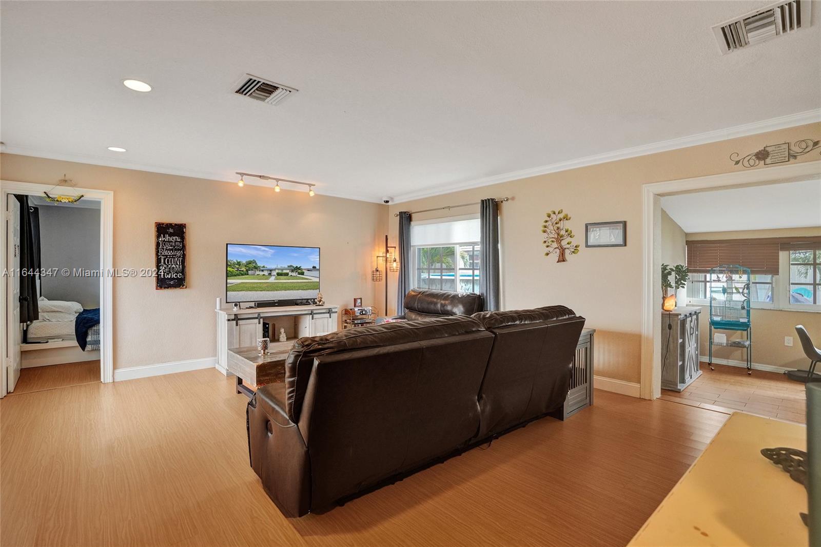 SCOTT LAKE MANOR SEC 7 - Residential