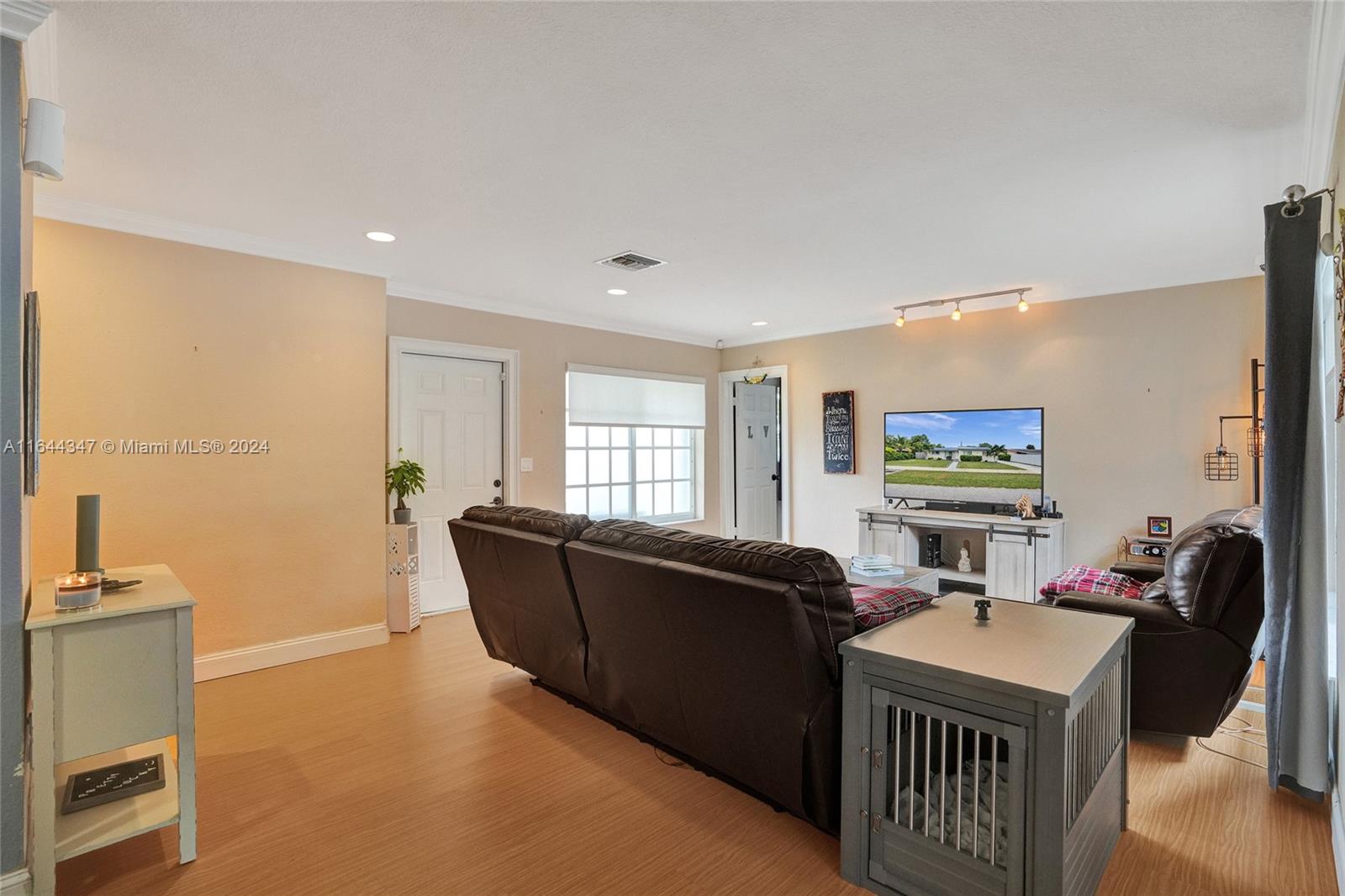 SCOTT LAKE MANOR SEC 7 - Residential