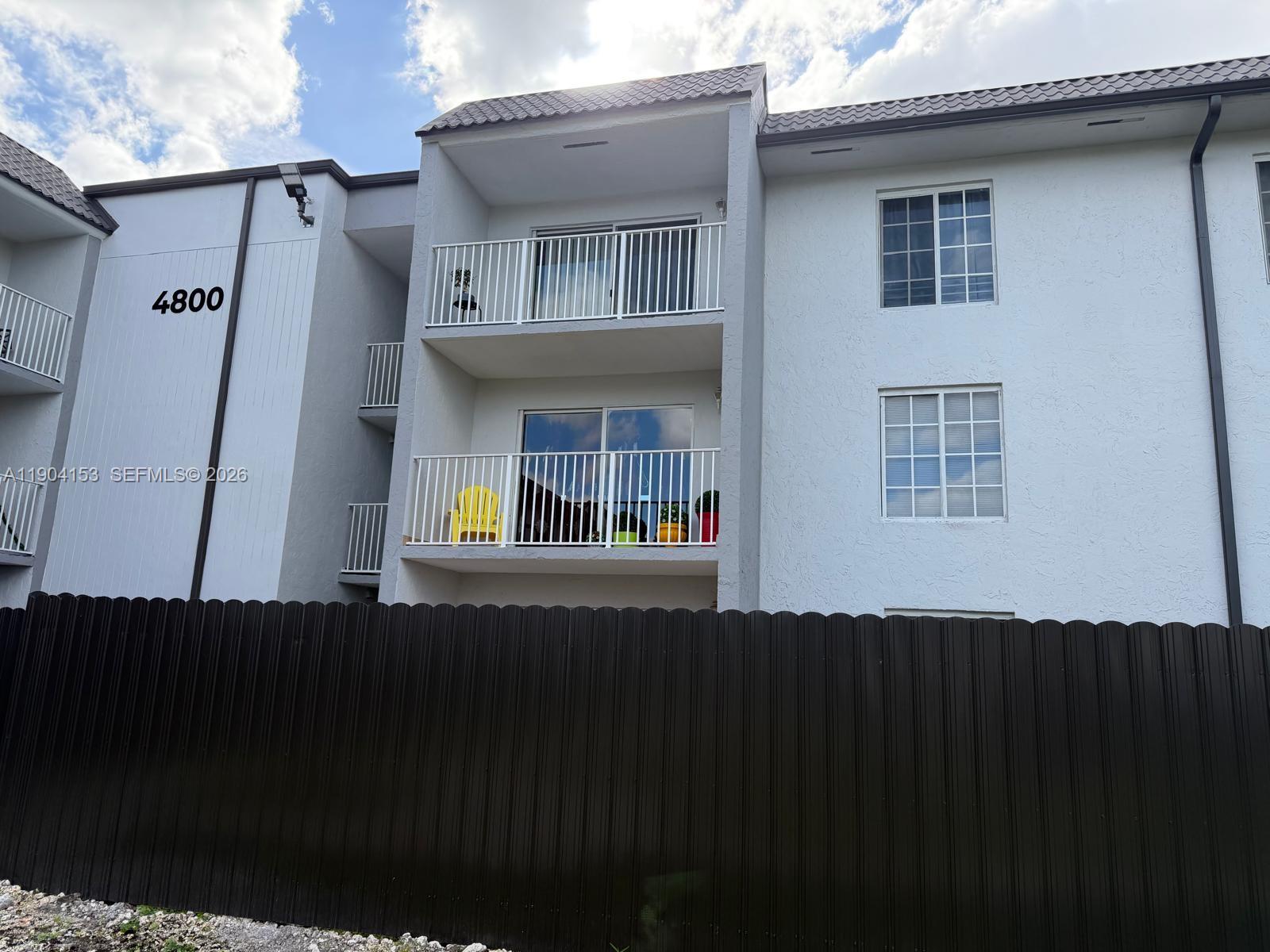 DORAL GARDENS II CONDO - Residential Lease