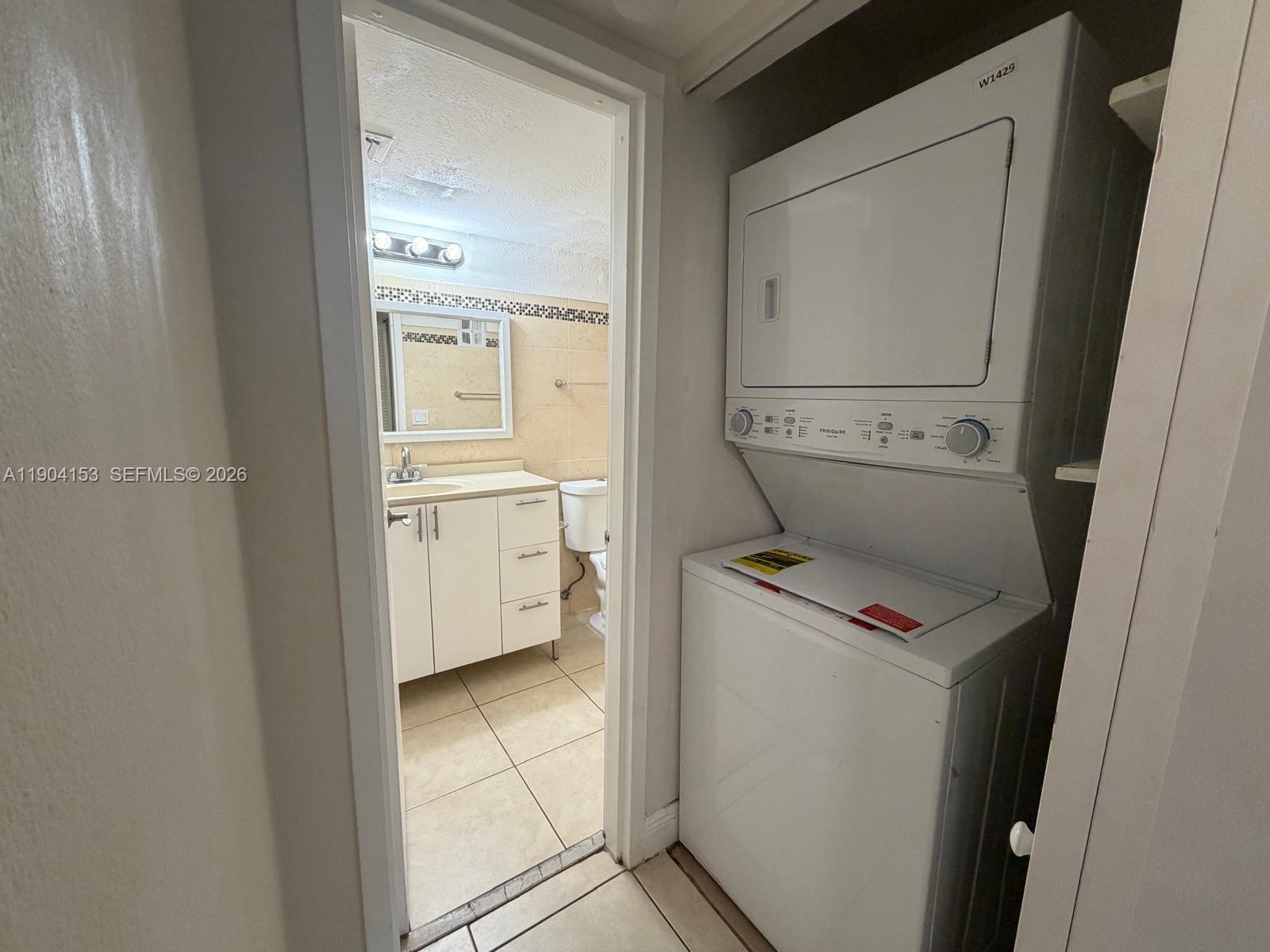 DORAL GARDENS II CONDO - Residential Lease