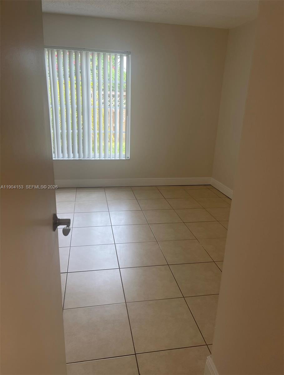 DORAL GARDENS II CONDO - Residential Lease