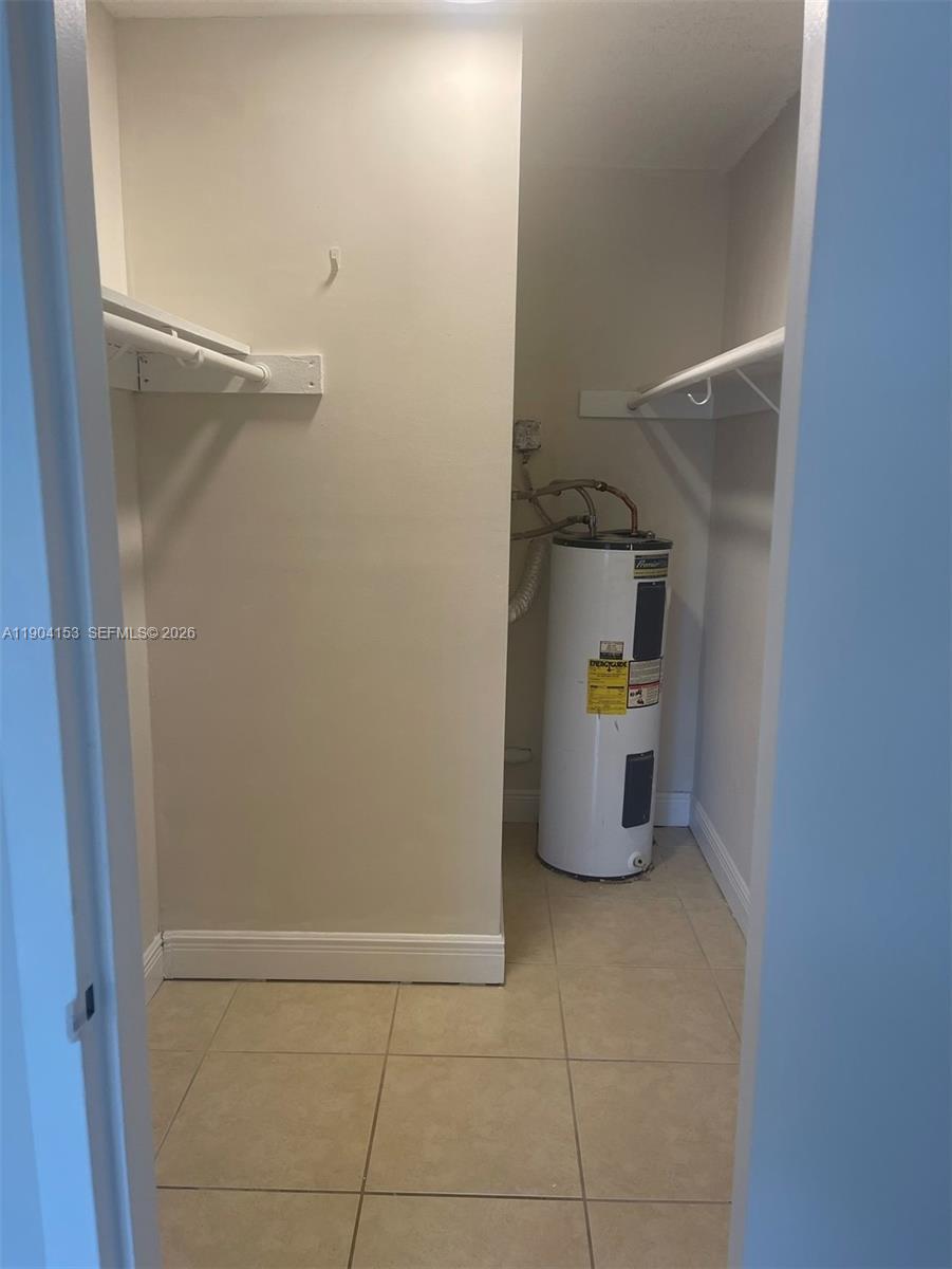 DORAL GARDENS II CONDO - Residential Lease