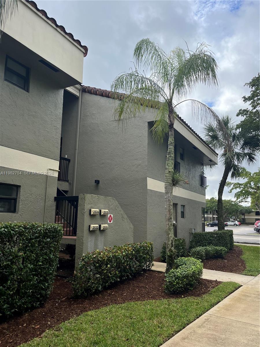 CENTERPOINTE CONDO - Residential