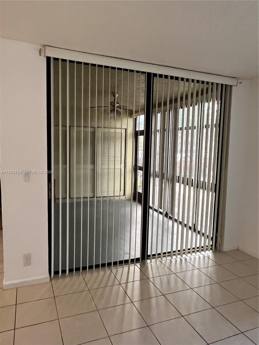 CENTERPOINTE CONDO - Residential