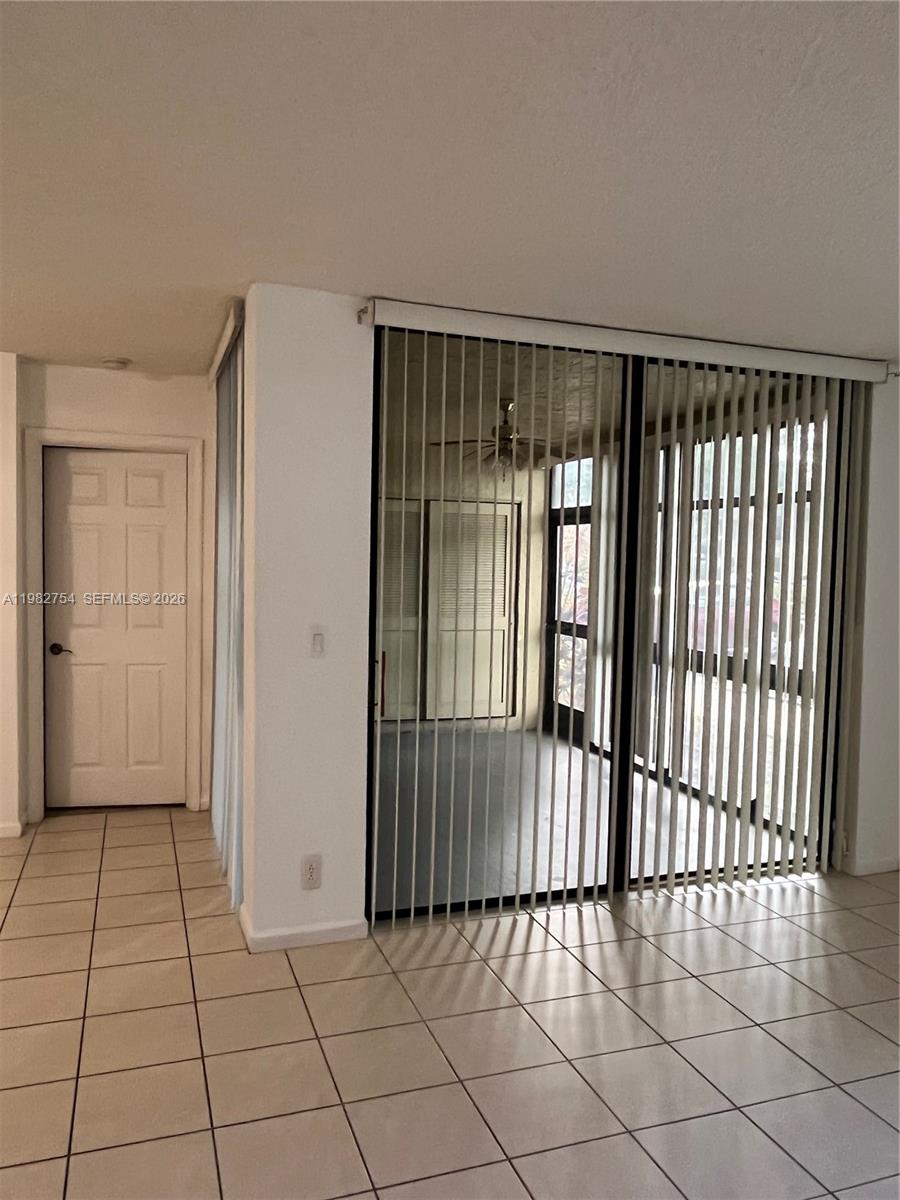 CENTERPOINTE CONDO - Residential