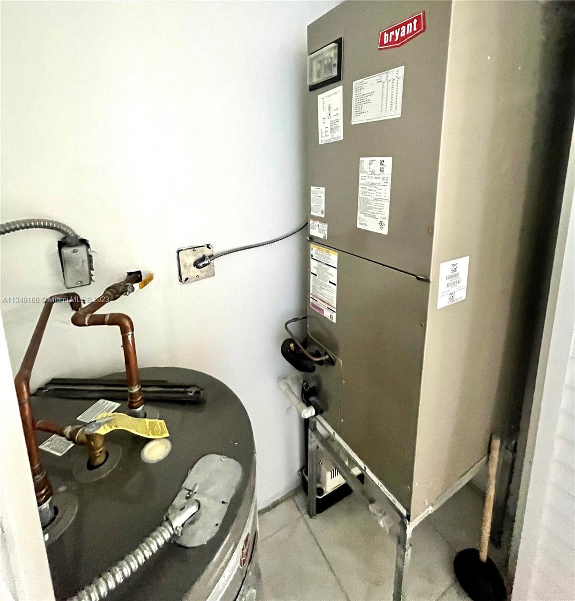 APRIL BREEZE CONDO - Residential Lease