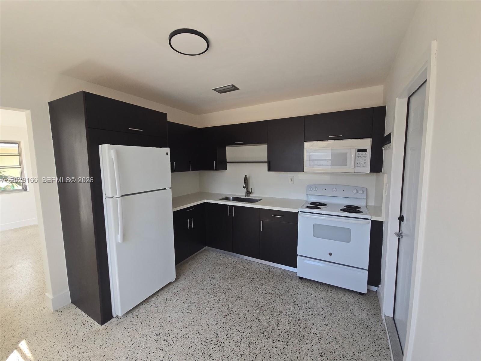TWELFTH ST MANORS - Residential Income