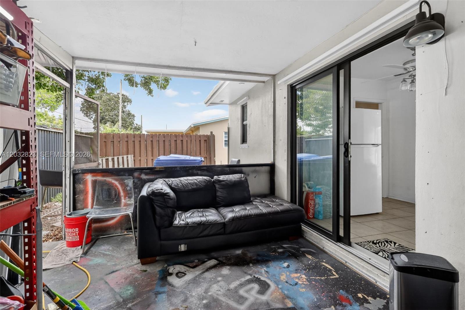 DELCREST PARK - Residential Lease