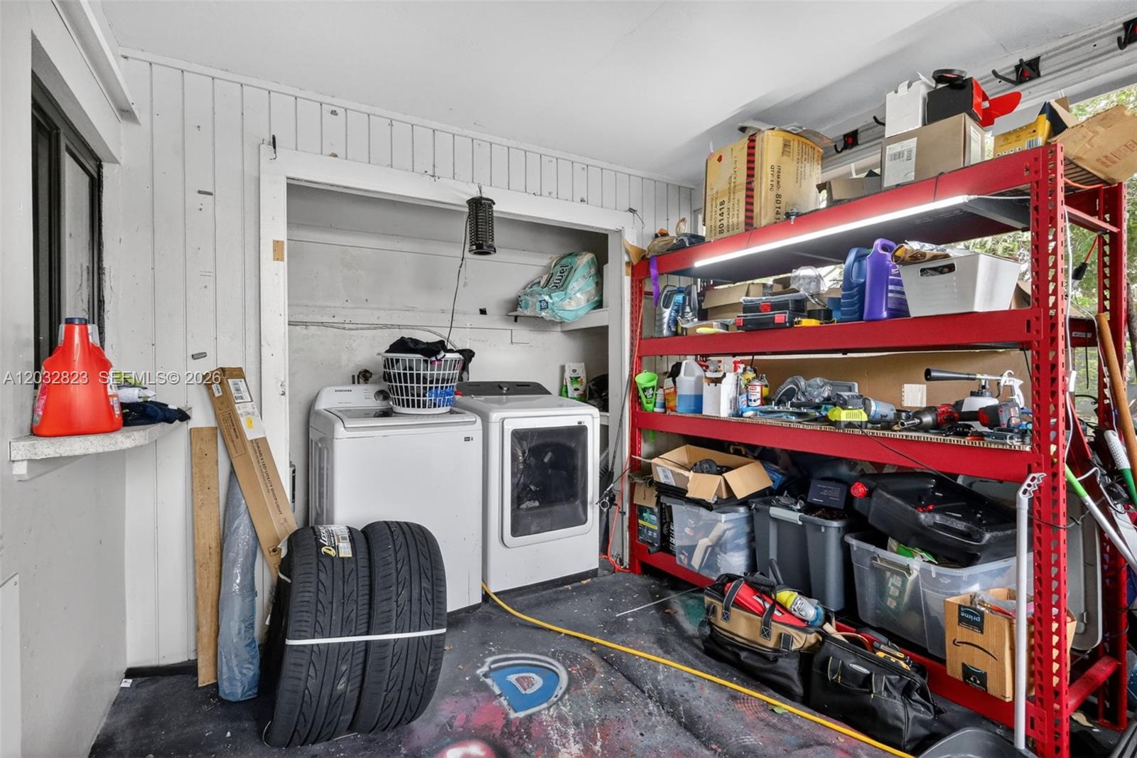 DELCREST PARK - Residential Lease