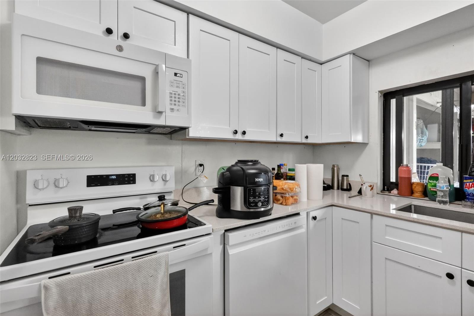 DELCREST PARK - Residential Lease