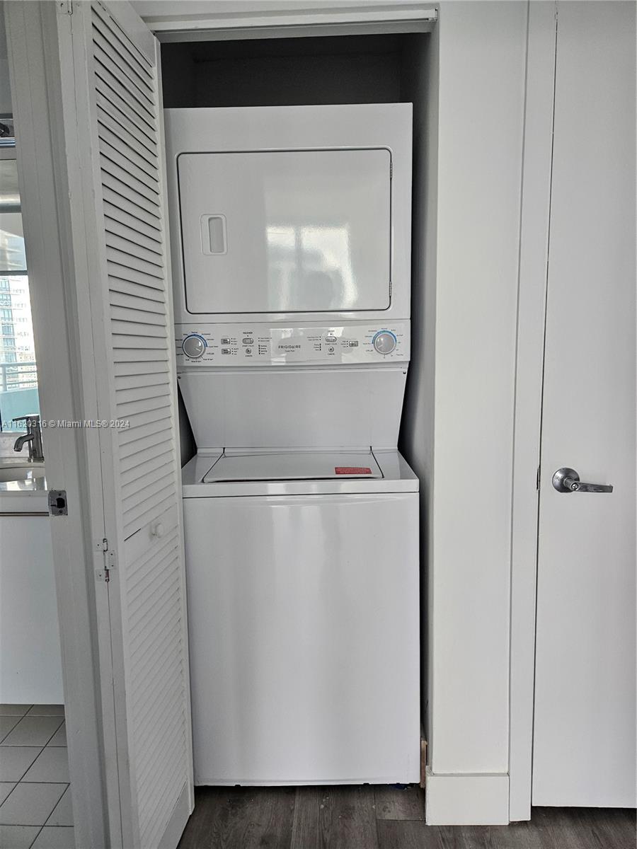 MARINABLUE CONDO - Residential