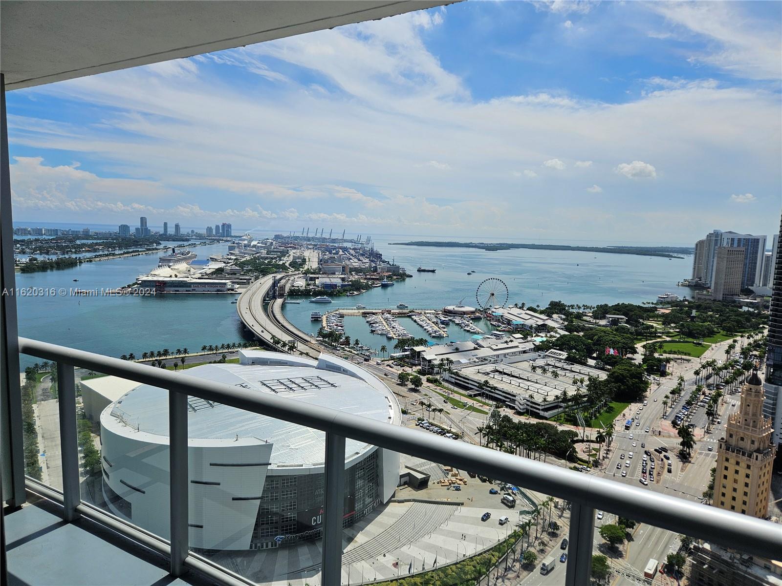 MARINABLUE CONDO - Residential