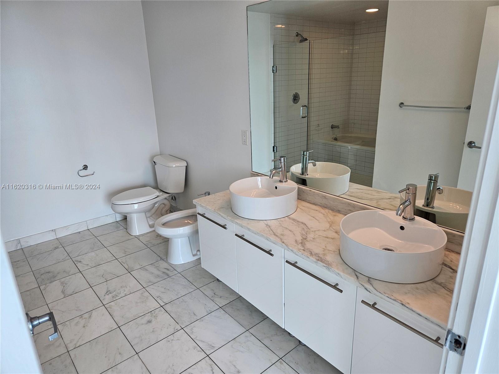 MARINABLUE CONDO - Residential