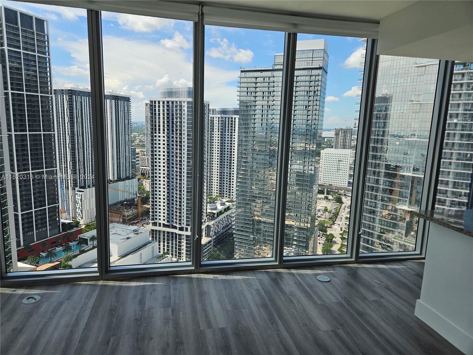 MARINABLUE CONDO - Residential