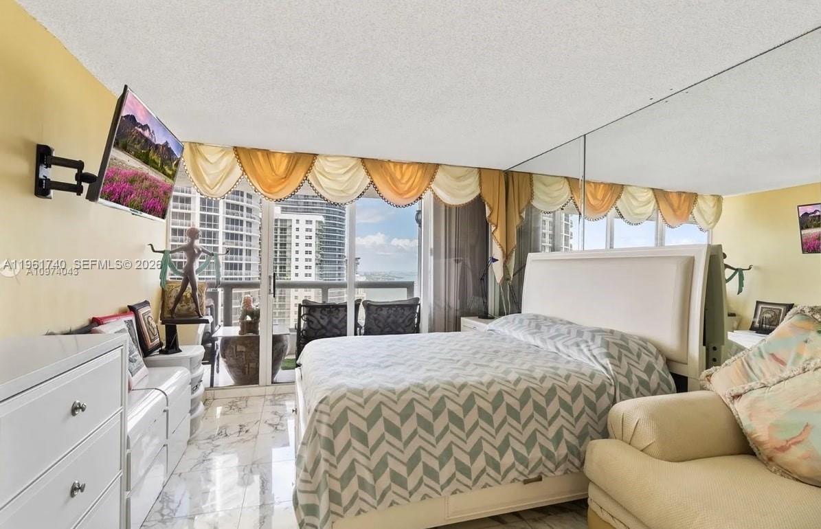 VENETIA CONDO - Residential