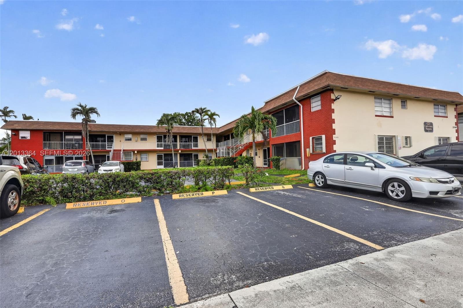 UNIVERSITY MANORS CONDO N - Residential