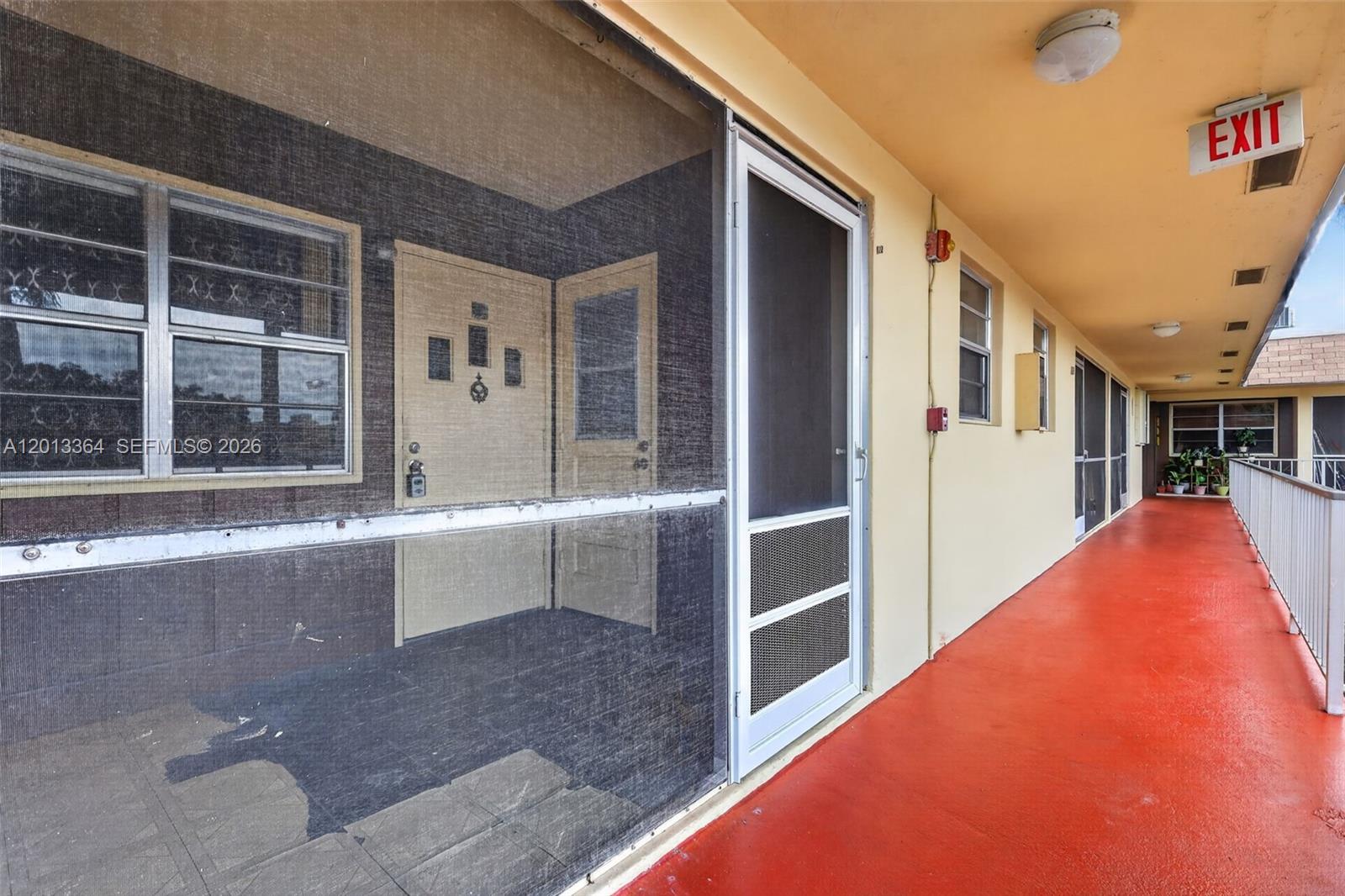First Floor Corner Unit in Small Complex on Cul-de-Sac. Eat-In-Kitchen features Hardwood Cabinets & Granite Tile Tops. Community Pool. All Ages Welcome.