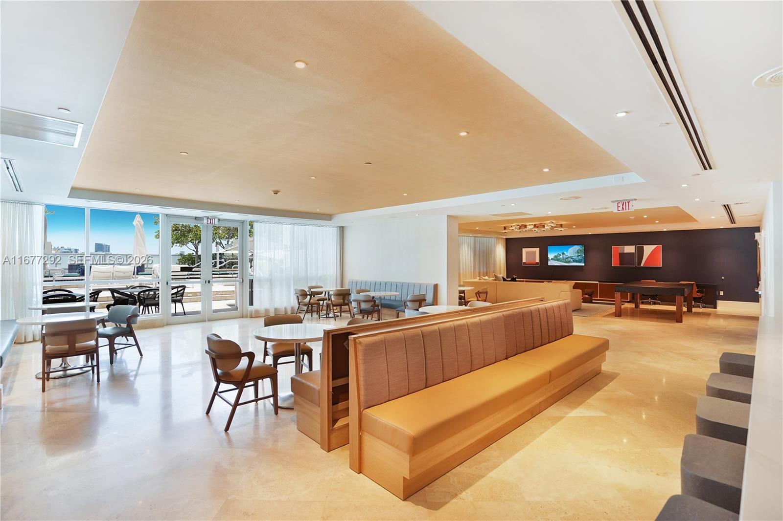 FONTAINEBLEAU II CONDO - Residential