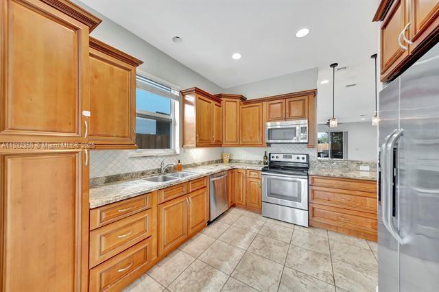 PROGRESSO - Residential Lease