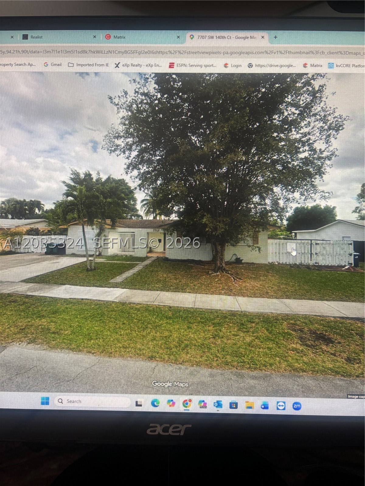 HANDYMAN SPECIAL HUGE YARD