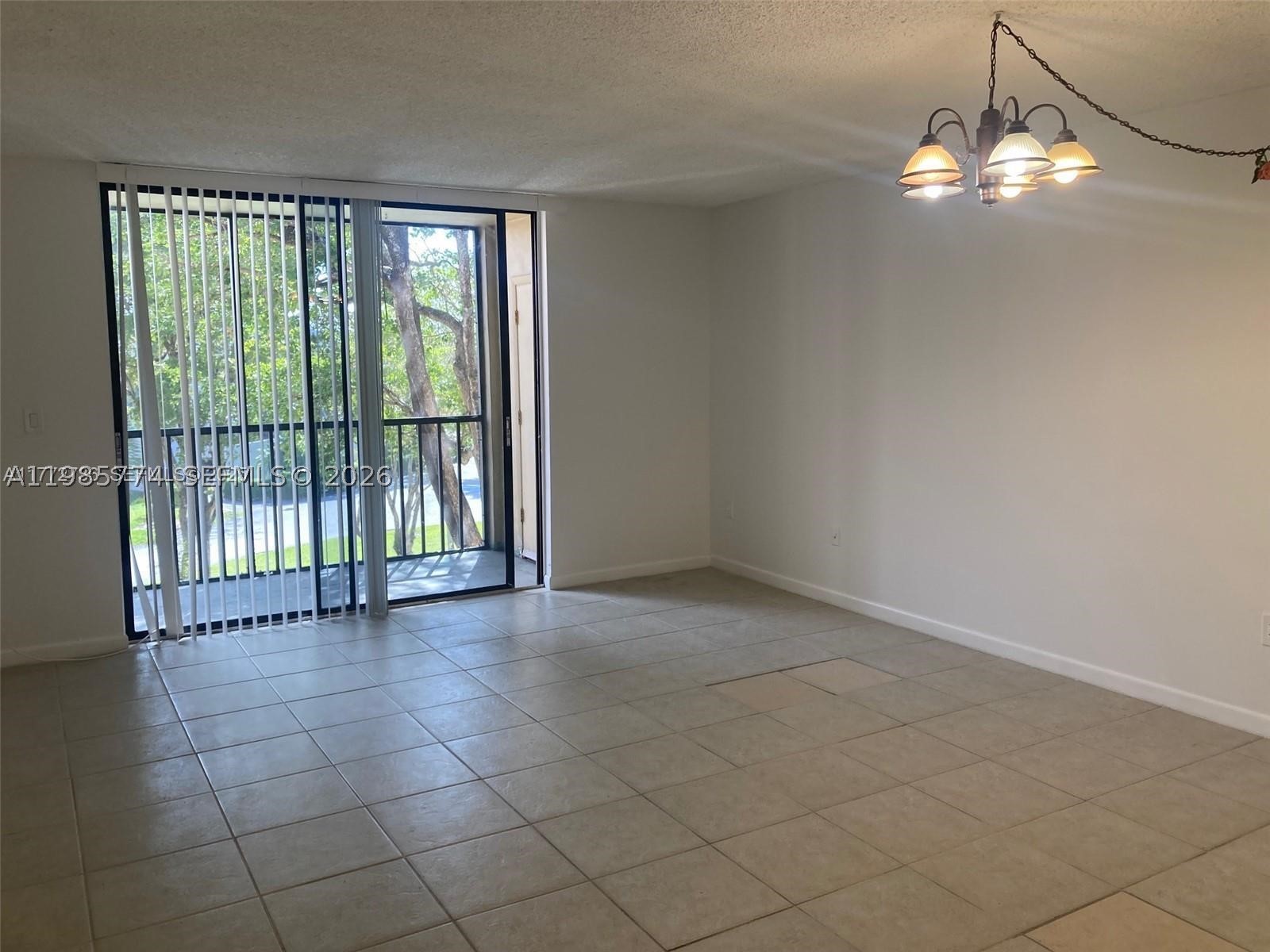 HORIZONS WEST CONDO #2 - Residential