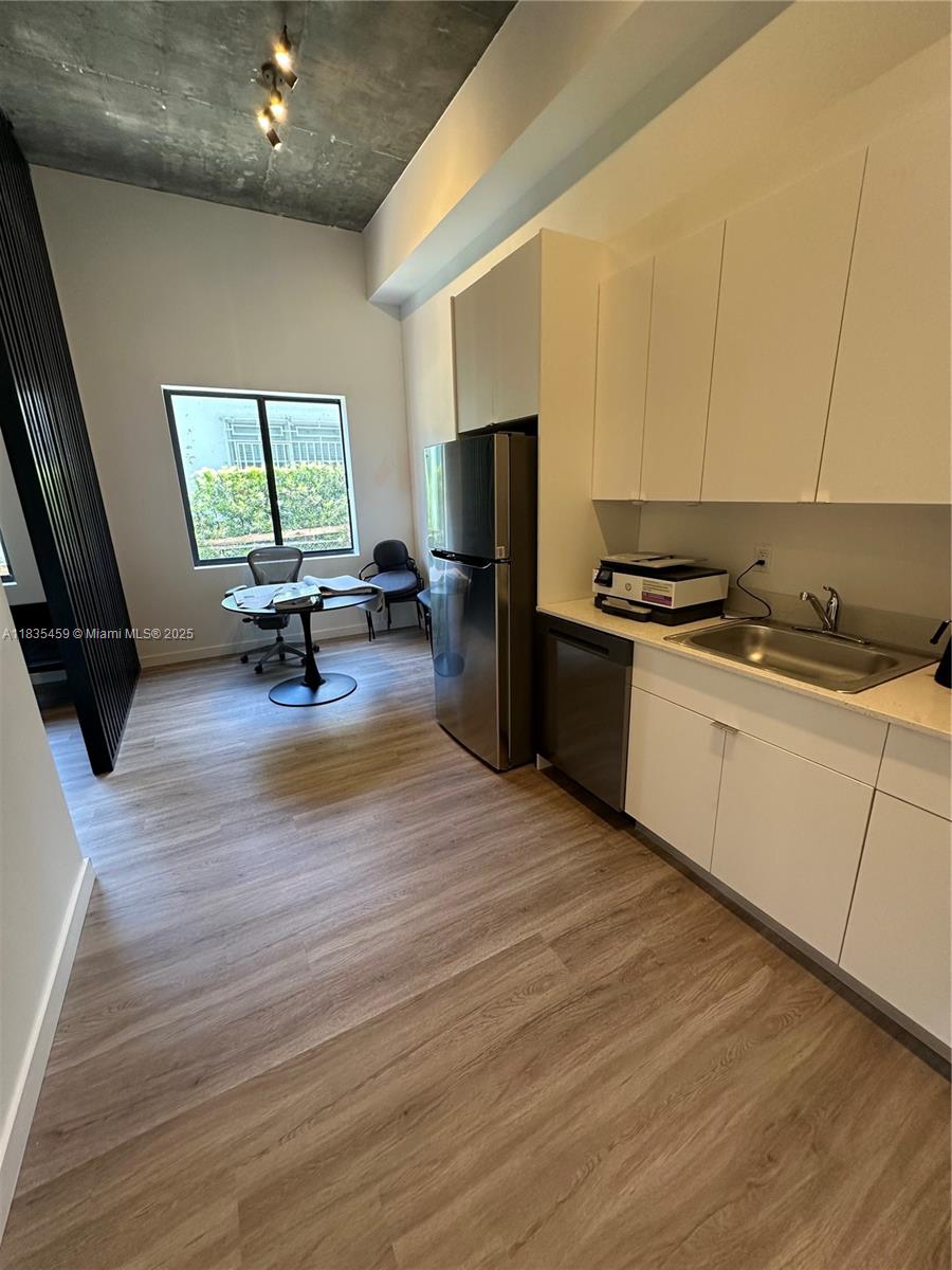 BUENA VISTA EST - Residential Lease