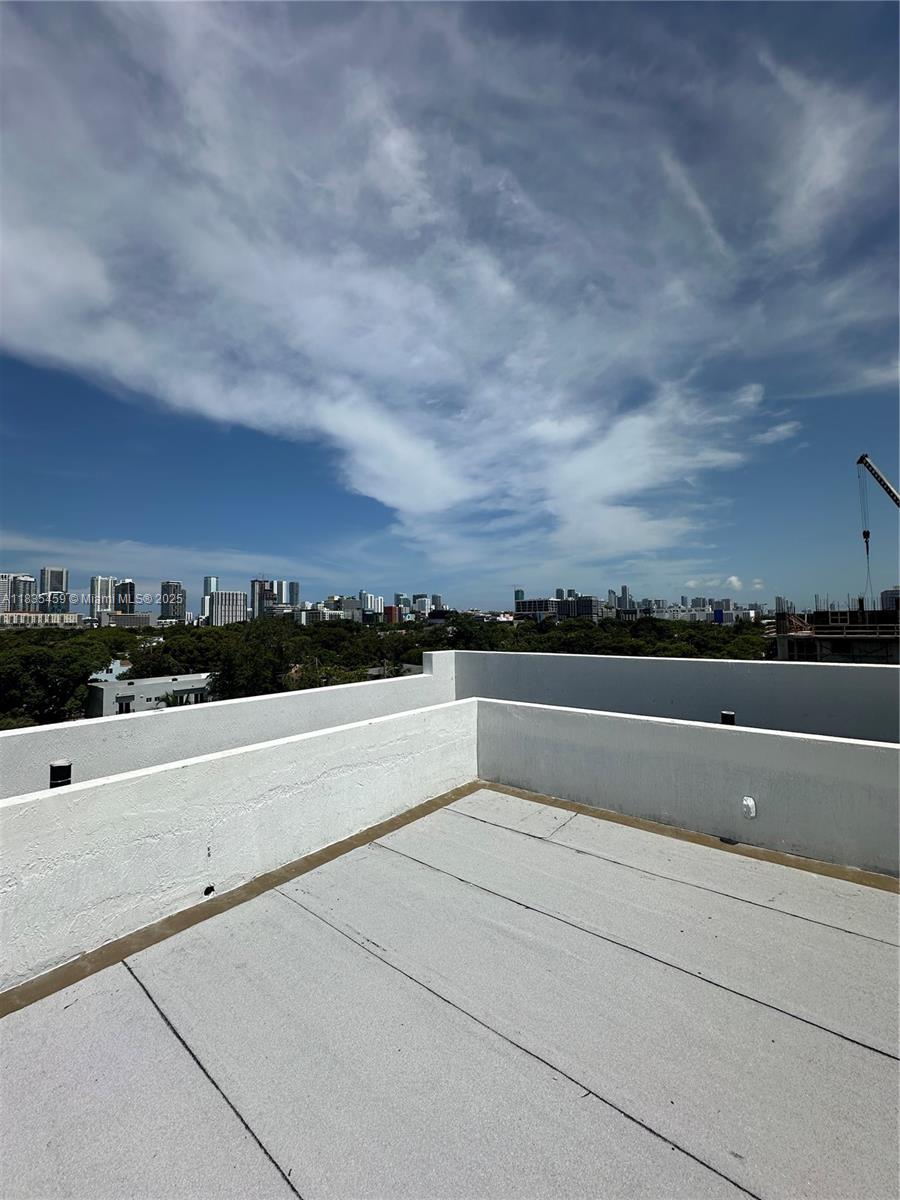 BUENA VISTA EST - Residential Lease