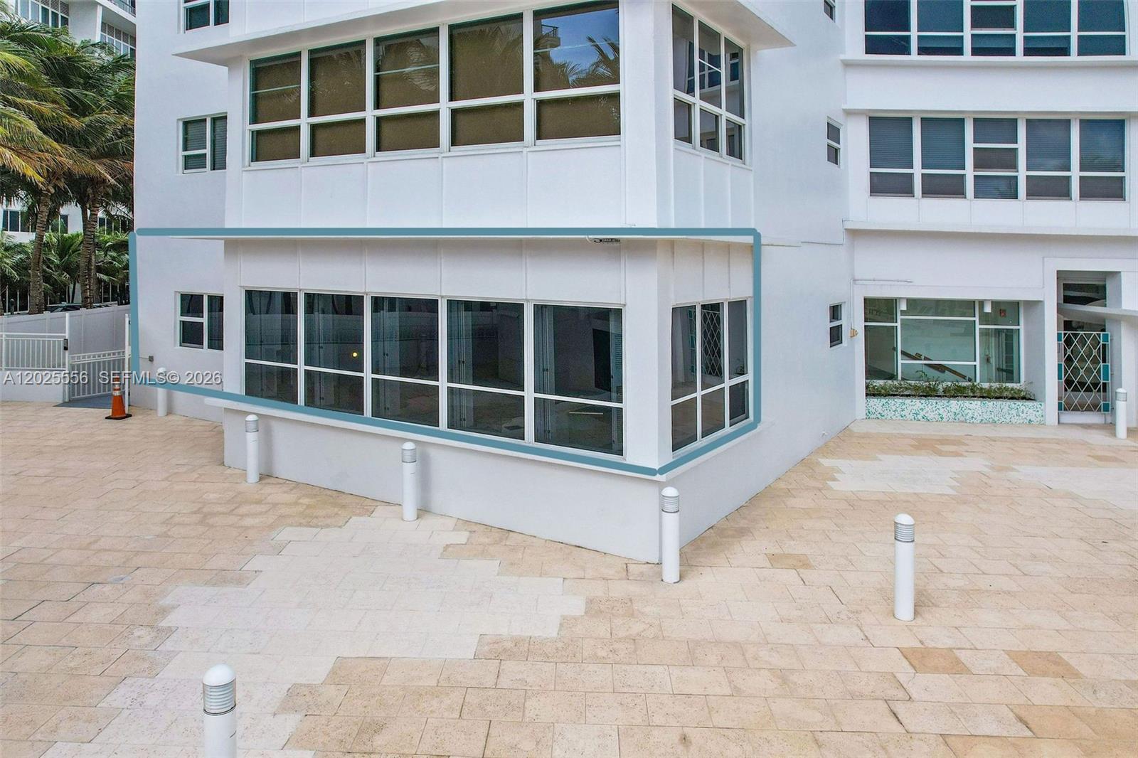 THE EXECUTIVE CONDO - Residential Lease