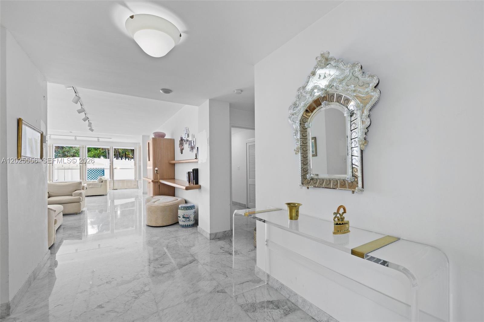 THE EXECUTIVE CONDO - Residential Lease