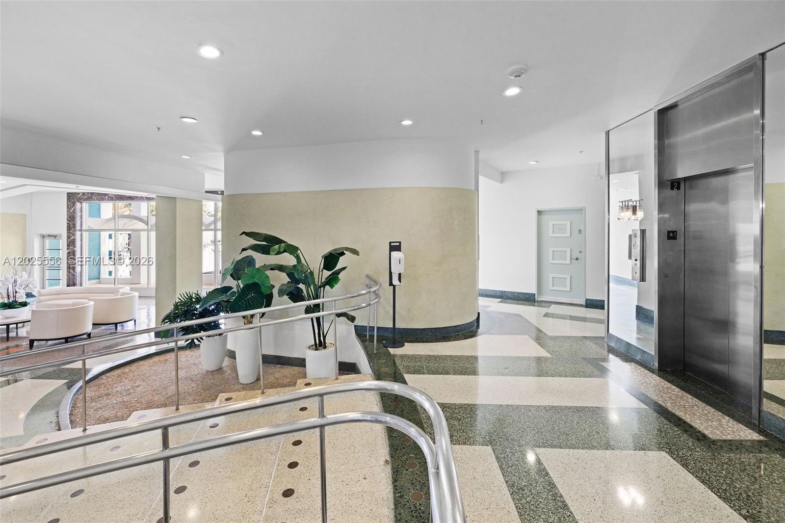 THE EXECUTIVE CONDO - Residential Lease