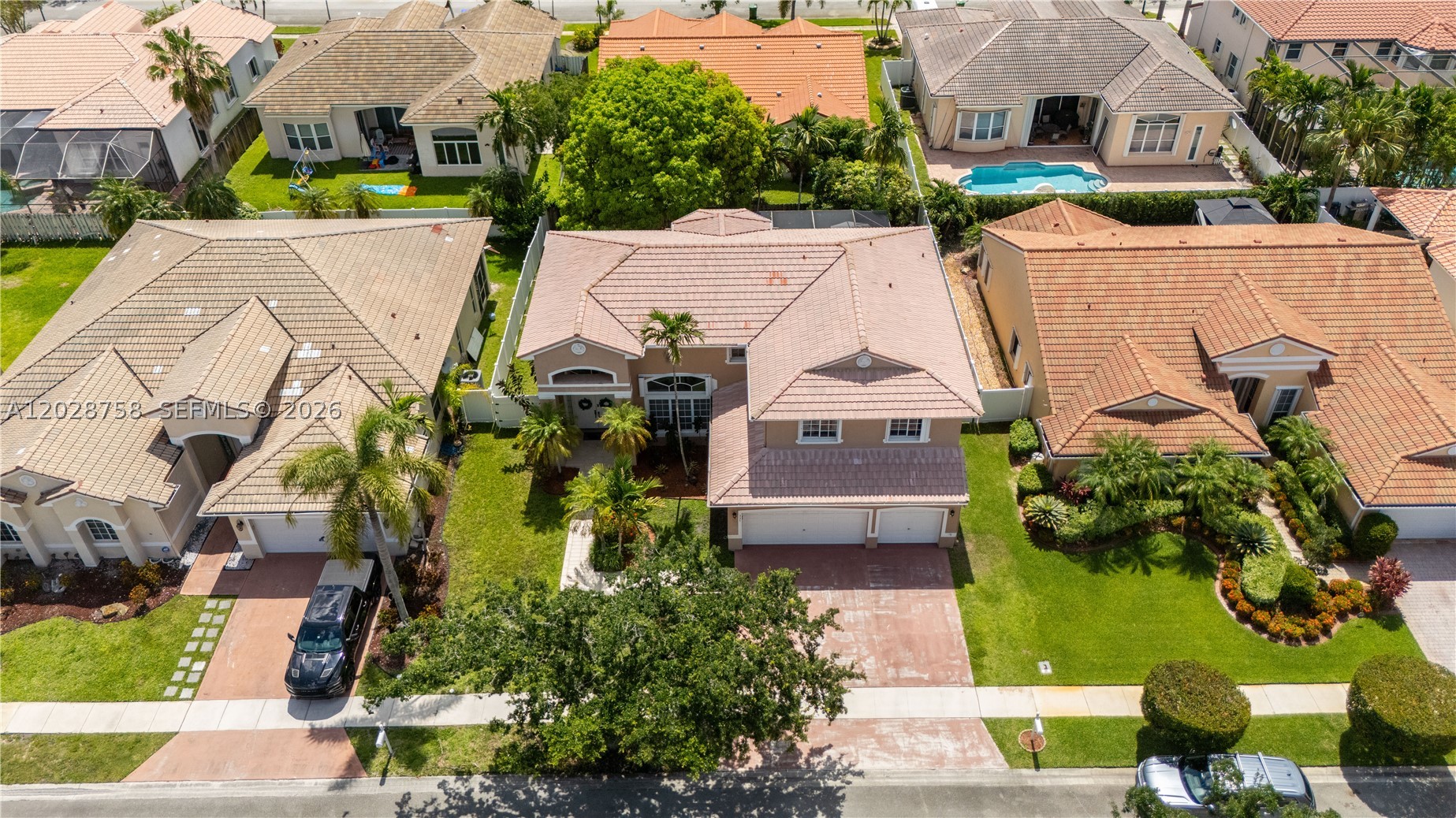 TWIN ACRES - Residential Lease