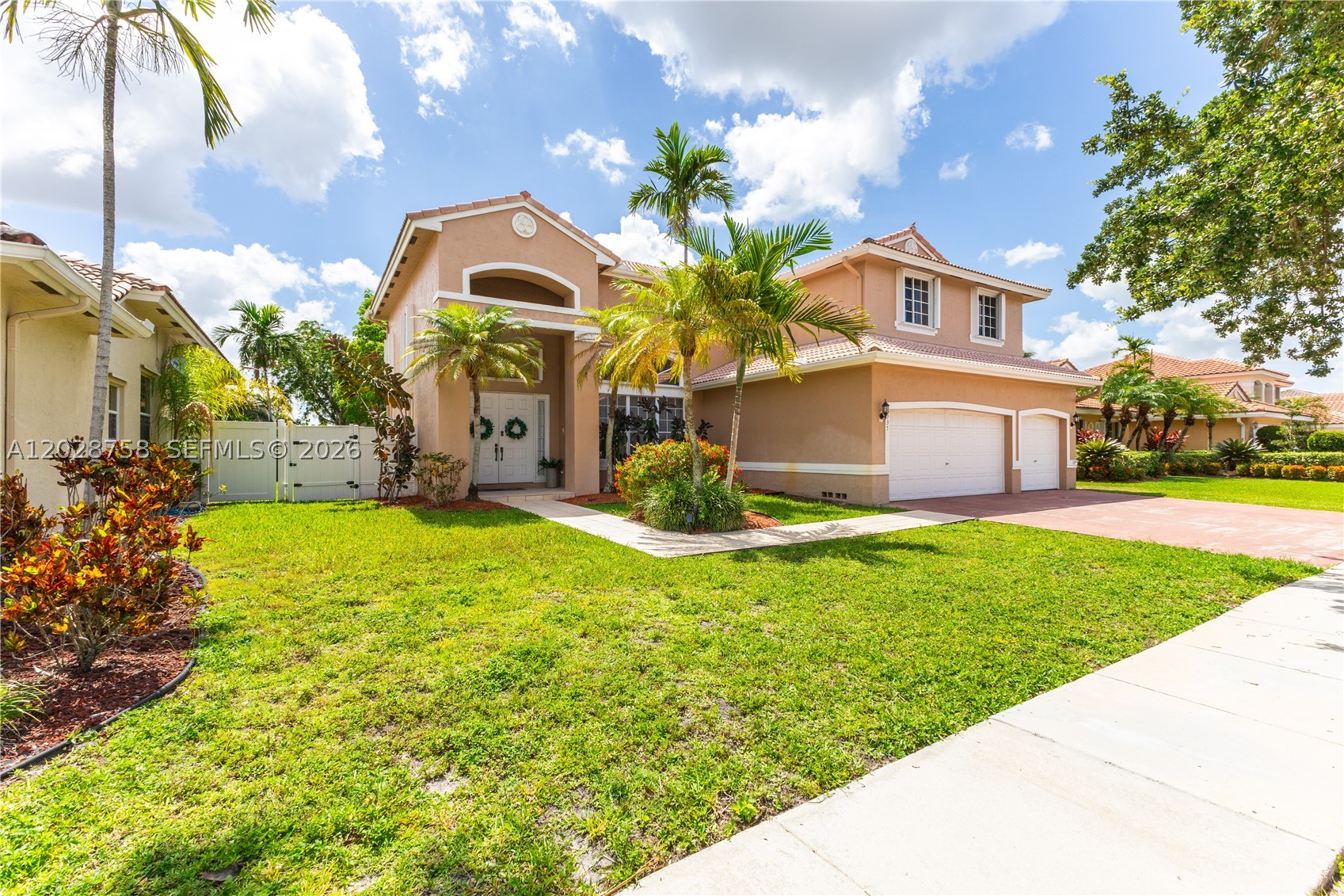 TWIN ACRES - Residential Lease