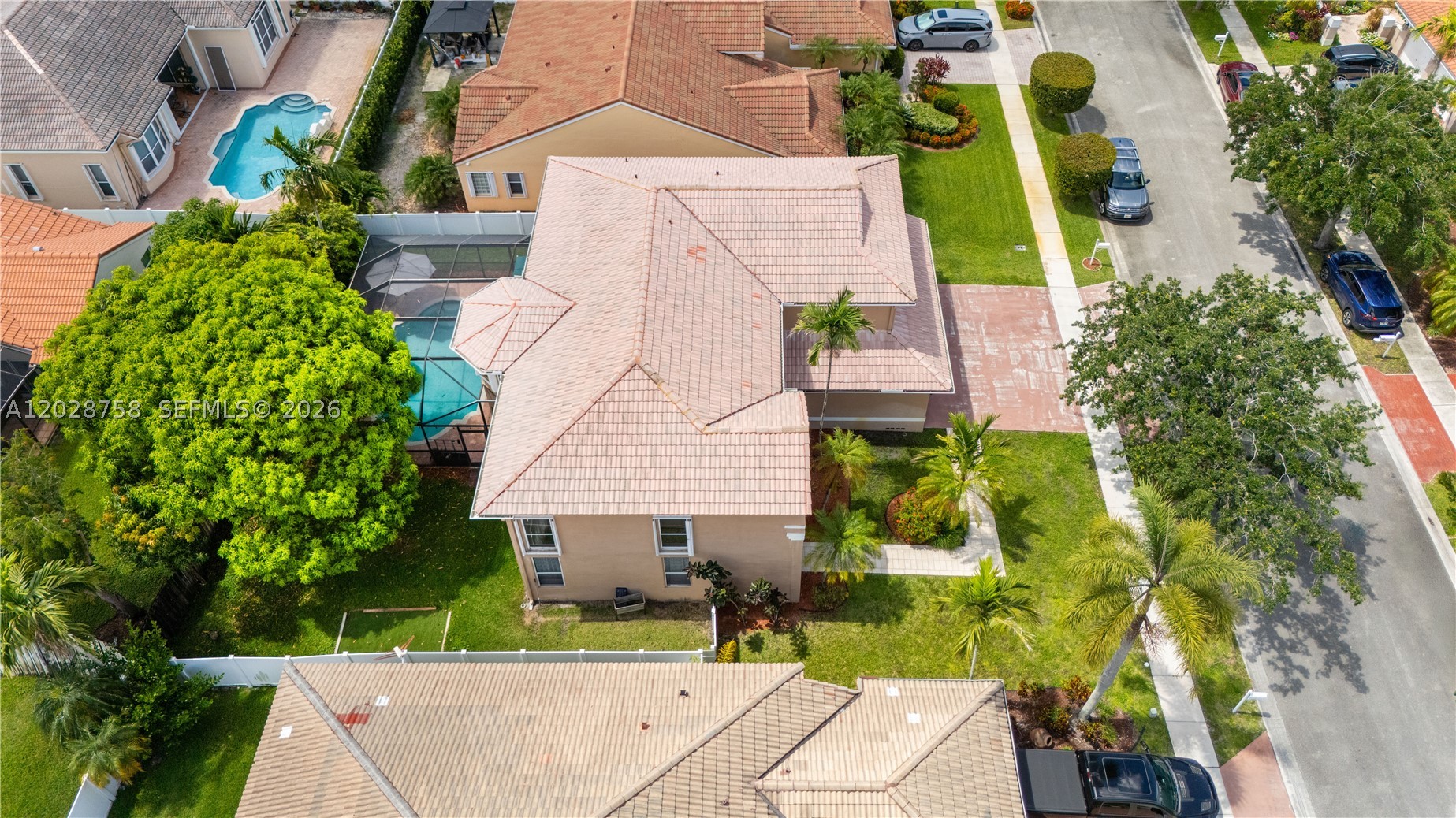 TWIN ACRES - Residential Lease