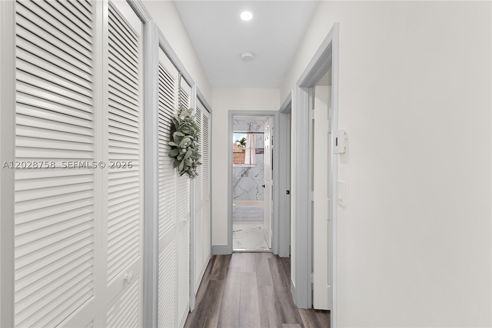 TWIN ACRES - Residential Lease
