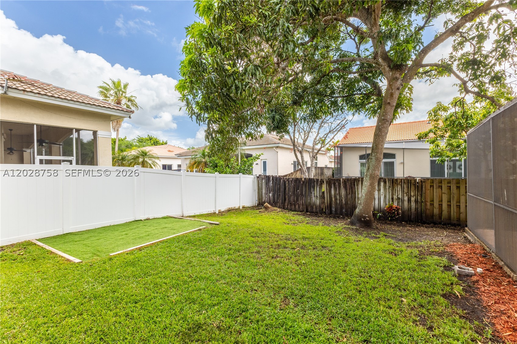 TWIN ACRES - Residential Lease