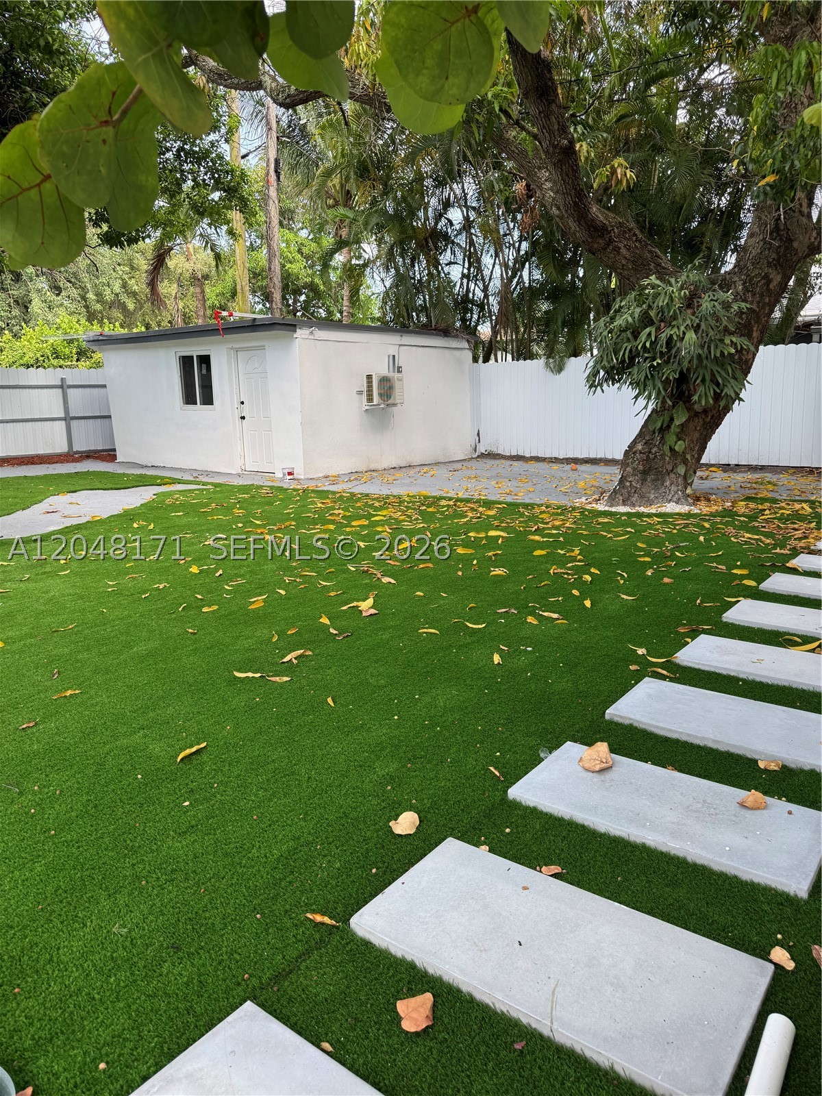 COLUMBIA PK CORR PL PB 8-1 - Residential