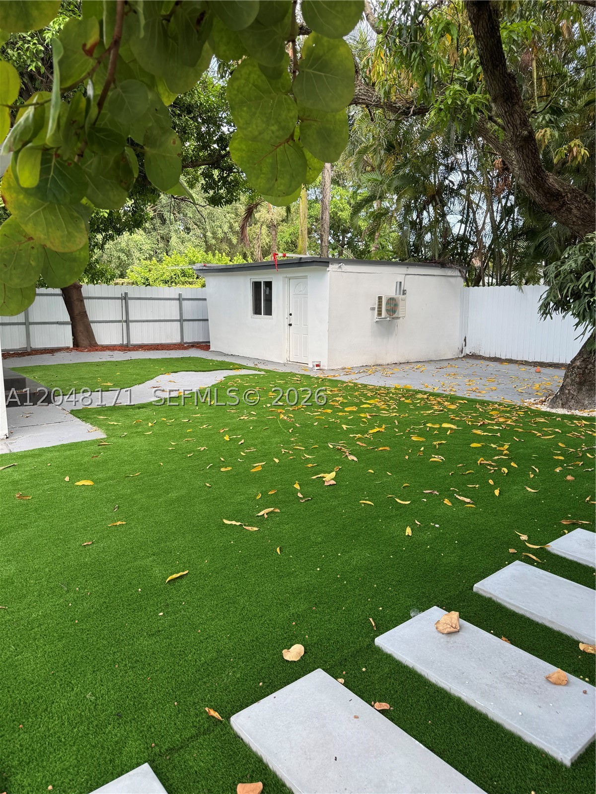 COLUMBIA PK CORR PL PB 8-1 - Residential