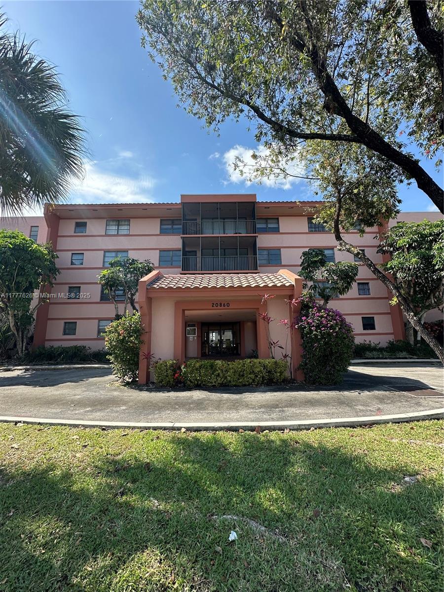 LAKEVIEW OF THE CALF CLUB - Residential Lease
