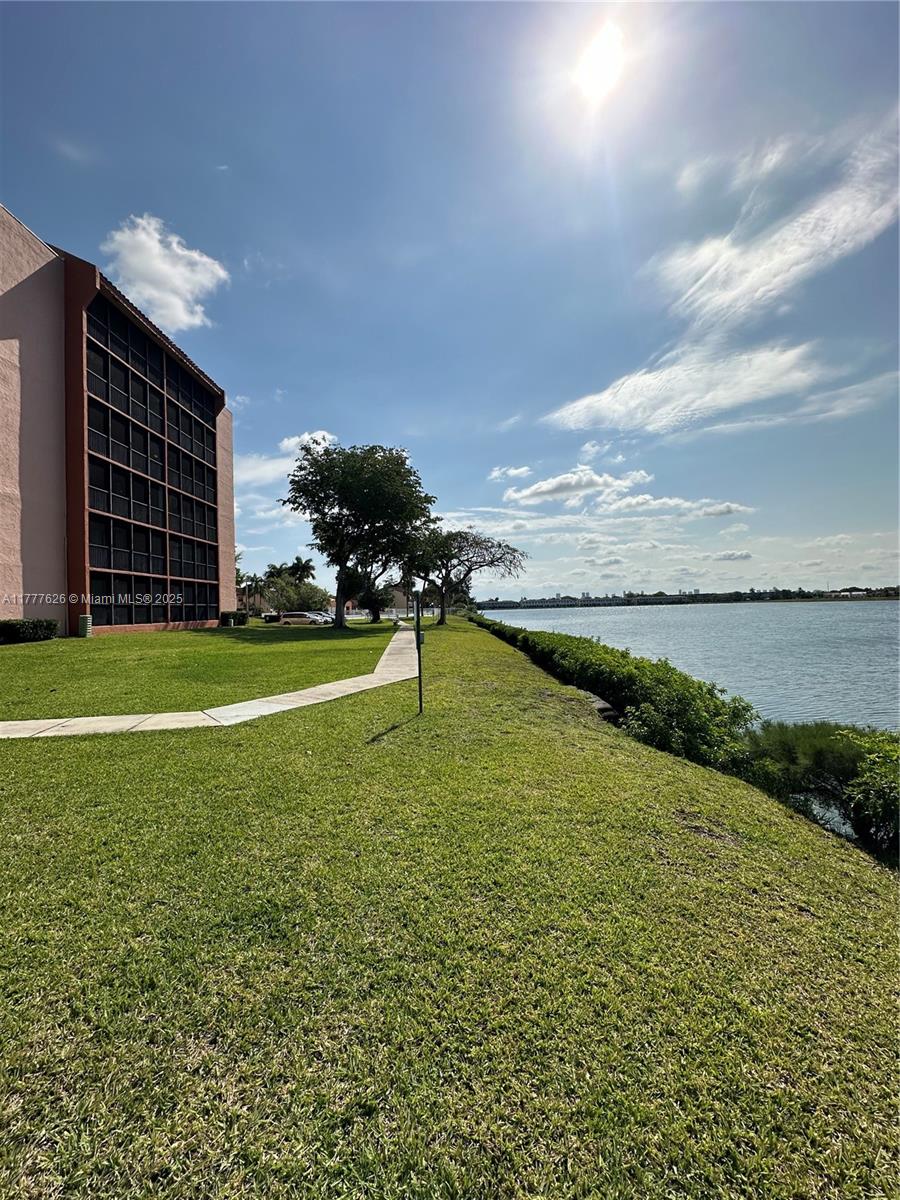 LAKEVIEW OF THE CALF CLUB - Residential Lease