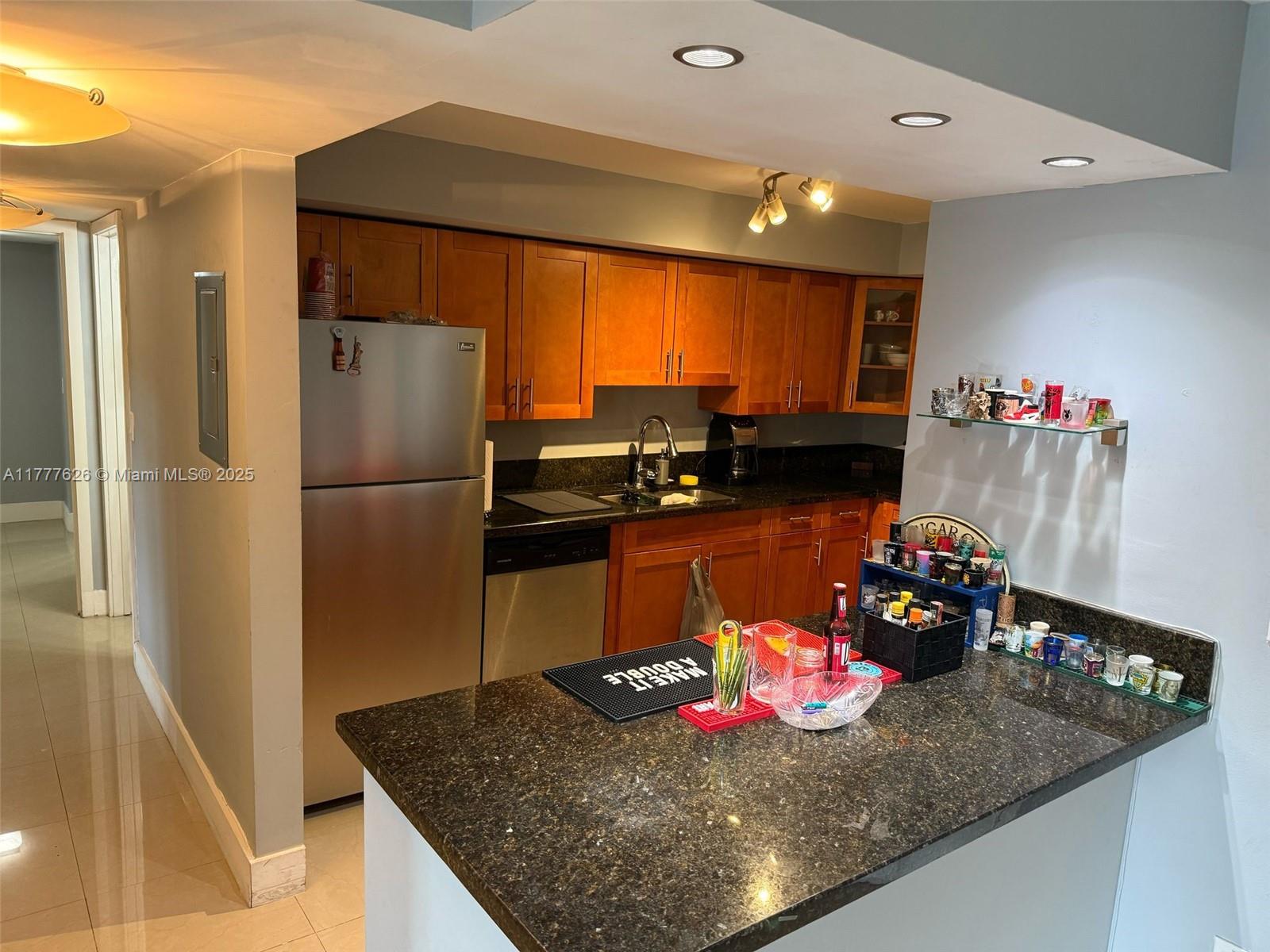 LAKEVIEW OF THE CALF CLUB - Residential Lease