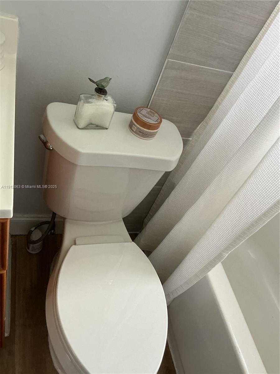 HIBISCUS GARDENS AMENDED - Residential Lease