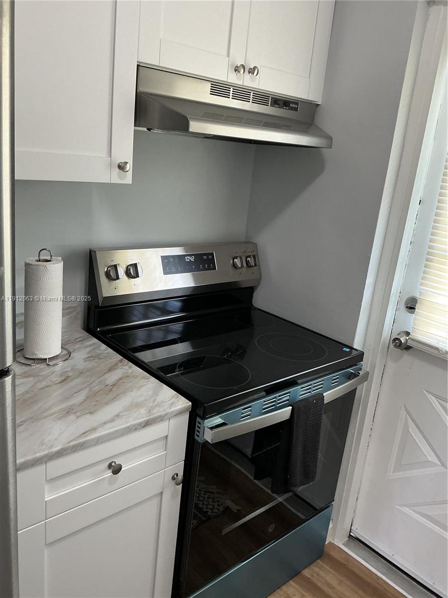 HIBISCUS GARDENS AMENDED - Residential Lease