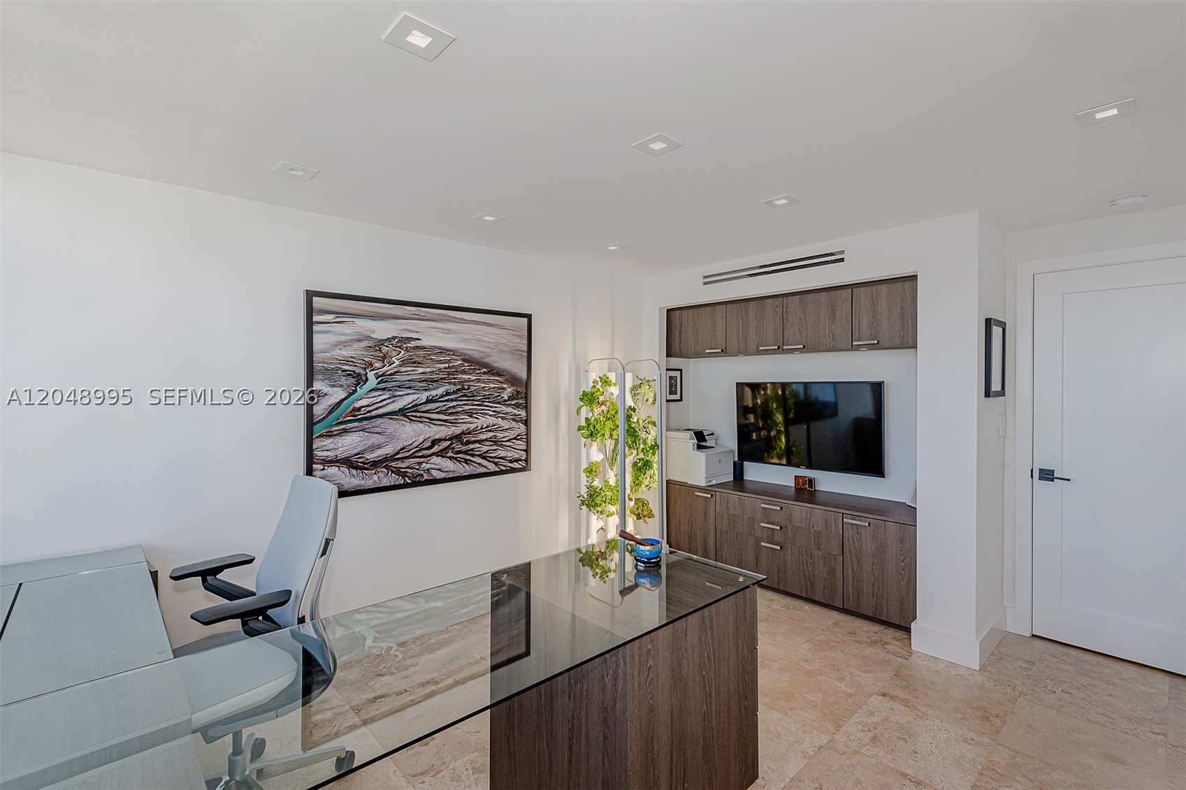 CHARTER CLUB CONDO - Residential