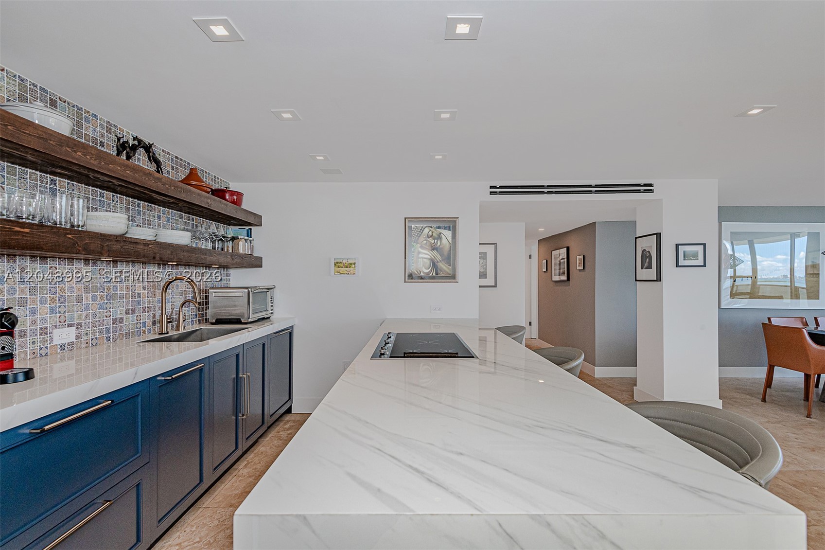 CHARTER CLUB CONDO - Residential