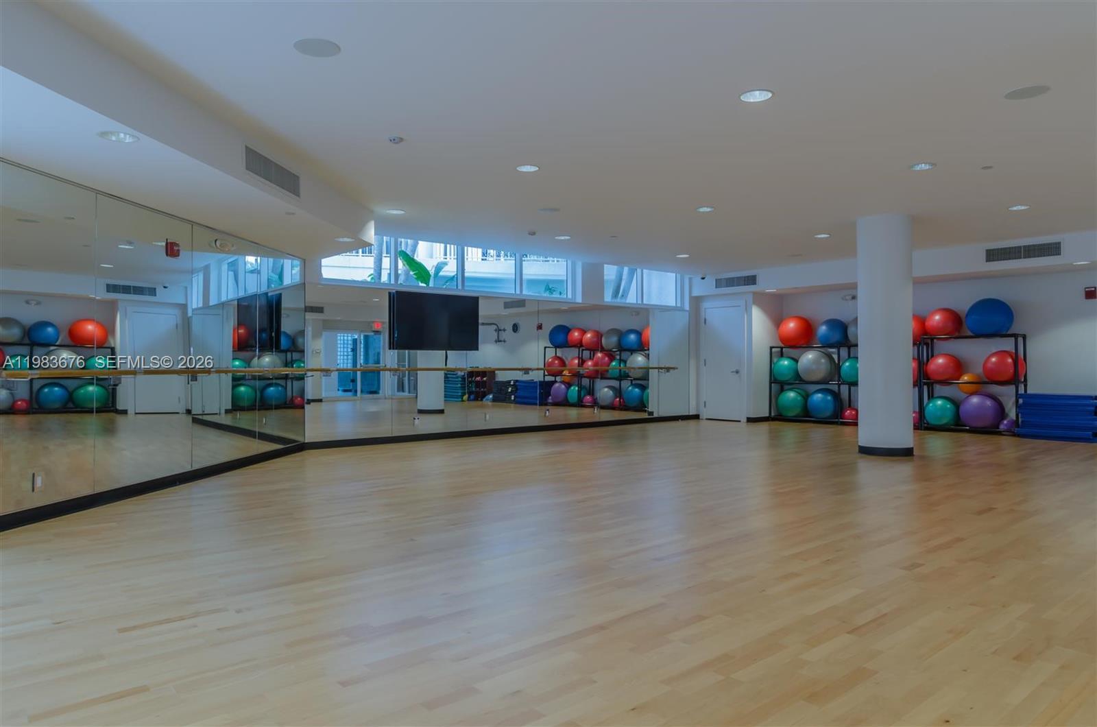 HAMPTONS WEST CONDO - Residential
